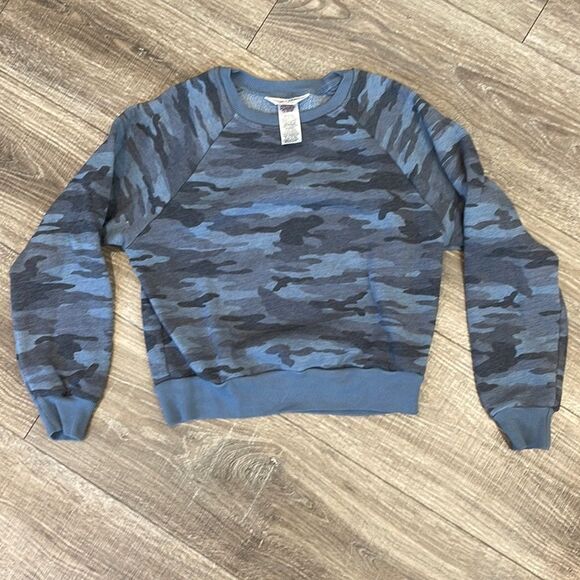 HARD TAIL Blue Camo Sweatshirt (medium 10/12) - Picture 1 of 2